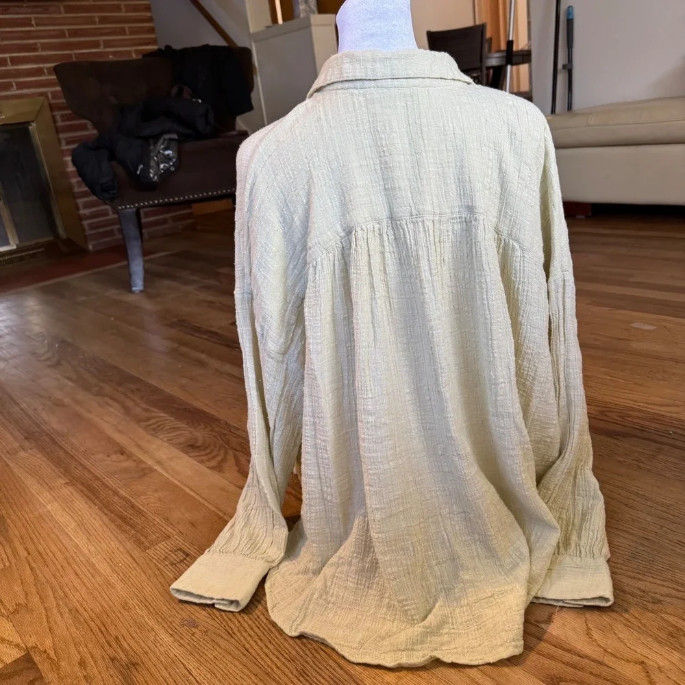 Free People We The Free Pale Green Gauze‎ Button Down Shirt Small S Oversized